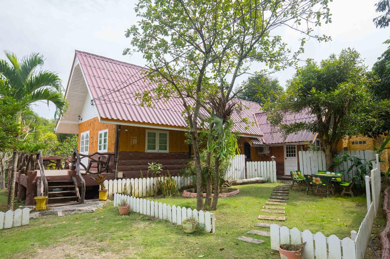 รีสอร์ท ทานิฮิล 3*